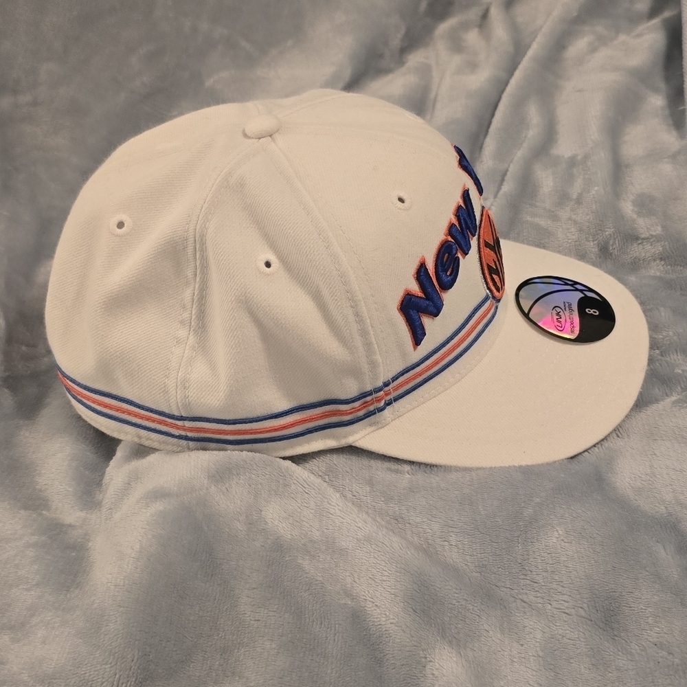 New York Knicks Cap - White and Orange, Size 8 - Picture 3 of 6